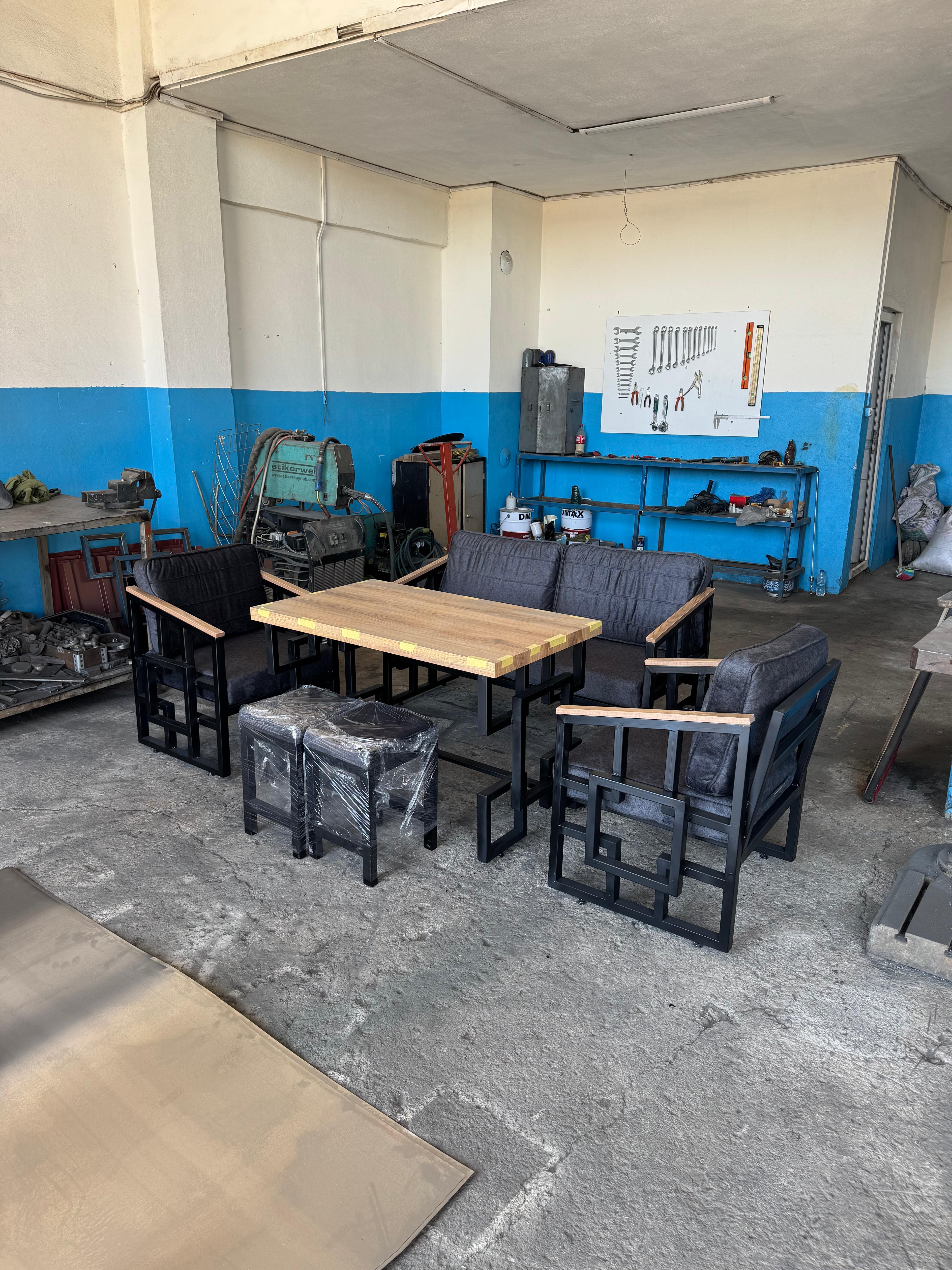 Dekoratif Metal Mobilya